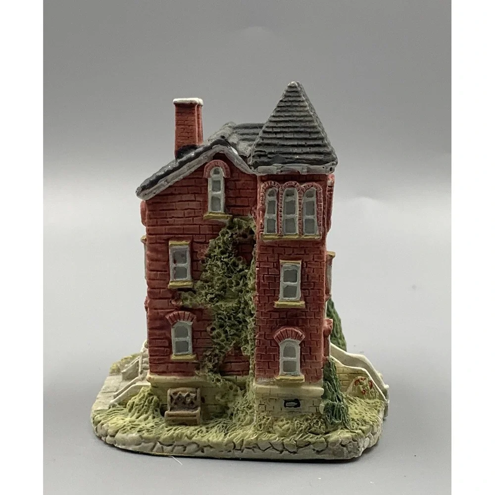 The Americana Collection -Liberty Falls -‎ Liberty Falls Courthouse - AH34